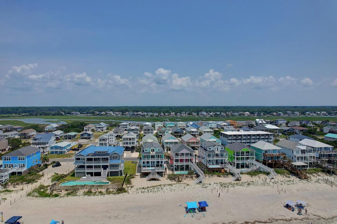 Nirvana Oak Island Exterior photo